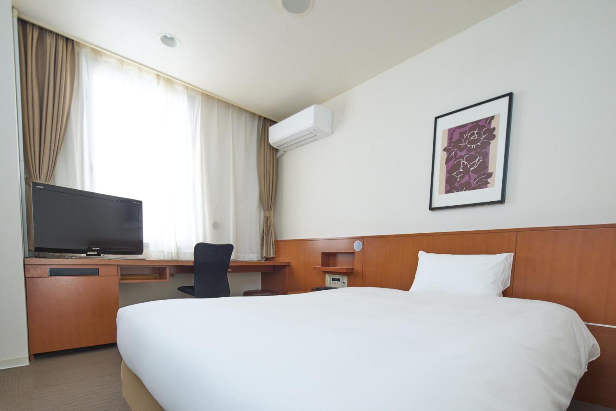 Hotel Tohkai Atsugi Esterno foto