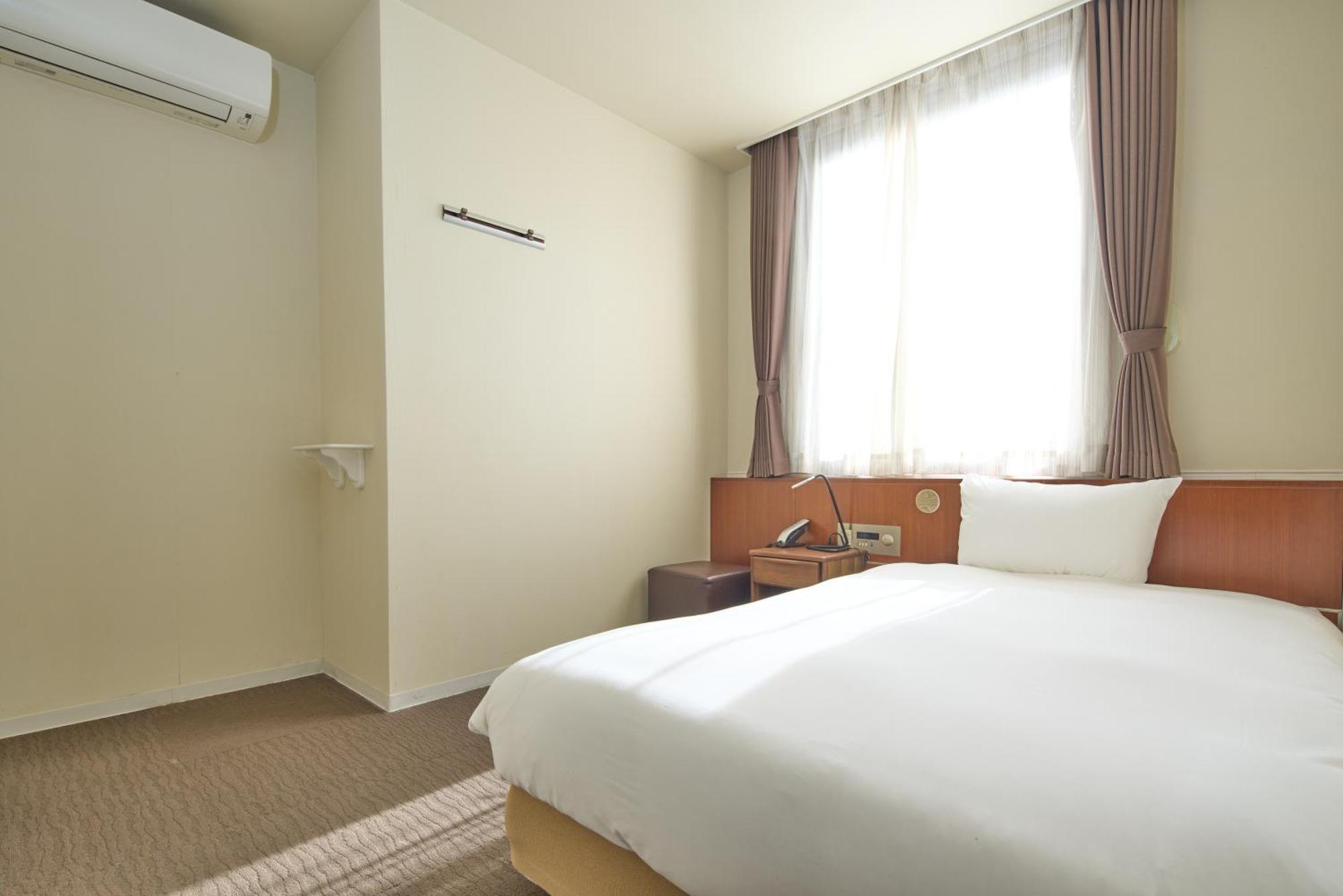Hotel Tohkai Atsugi Esterno foto